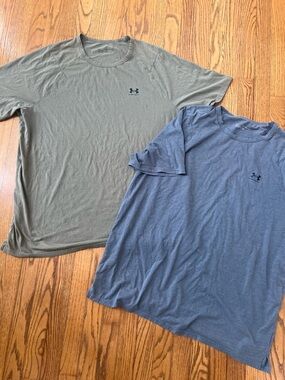 Under Armour Men’s Short Sleeve Performance Tees - Olive Green & gray